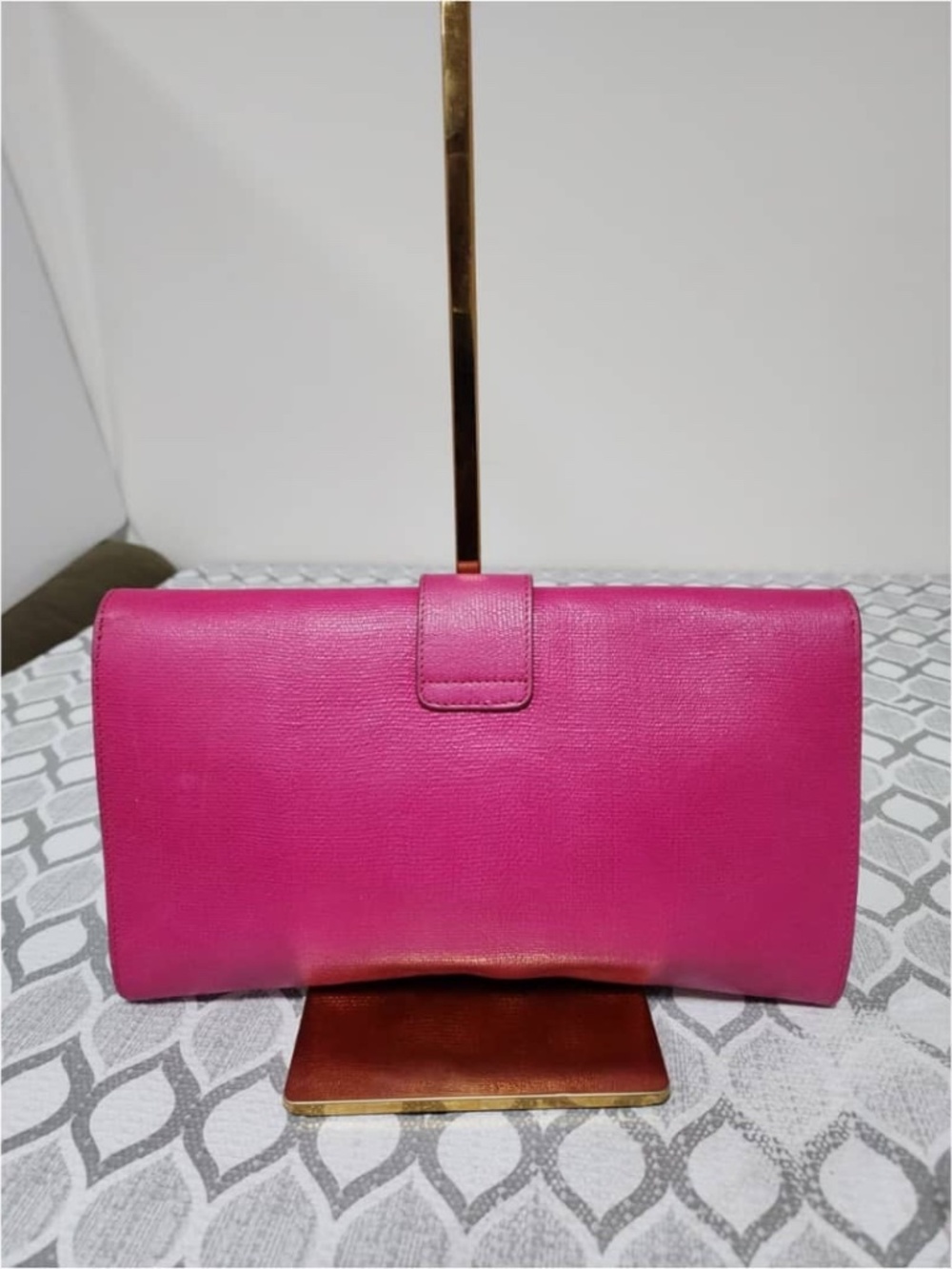 Authentic YVES SAINT LAURENT Calfskin Leather Ligne Y Clutch Bag Pink - Picture 4 of 14